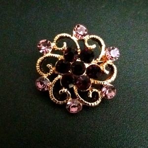 Broche pin flower violet